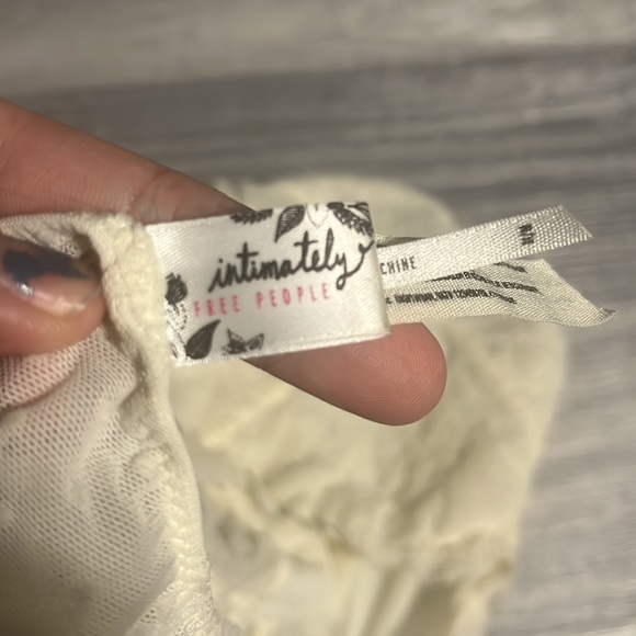 Free People Intimately Gallon Racerback Bralette; Medium - Picture 5 of 8